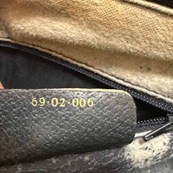 Gucci Vintage Boston Bag - Picture 14 of 17